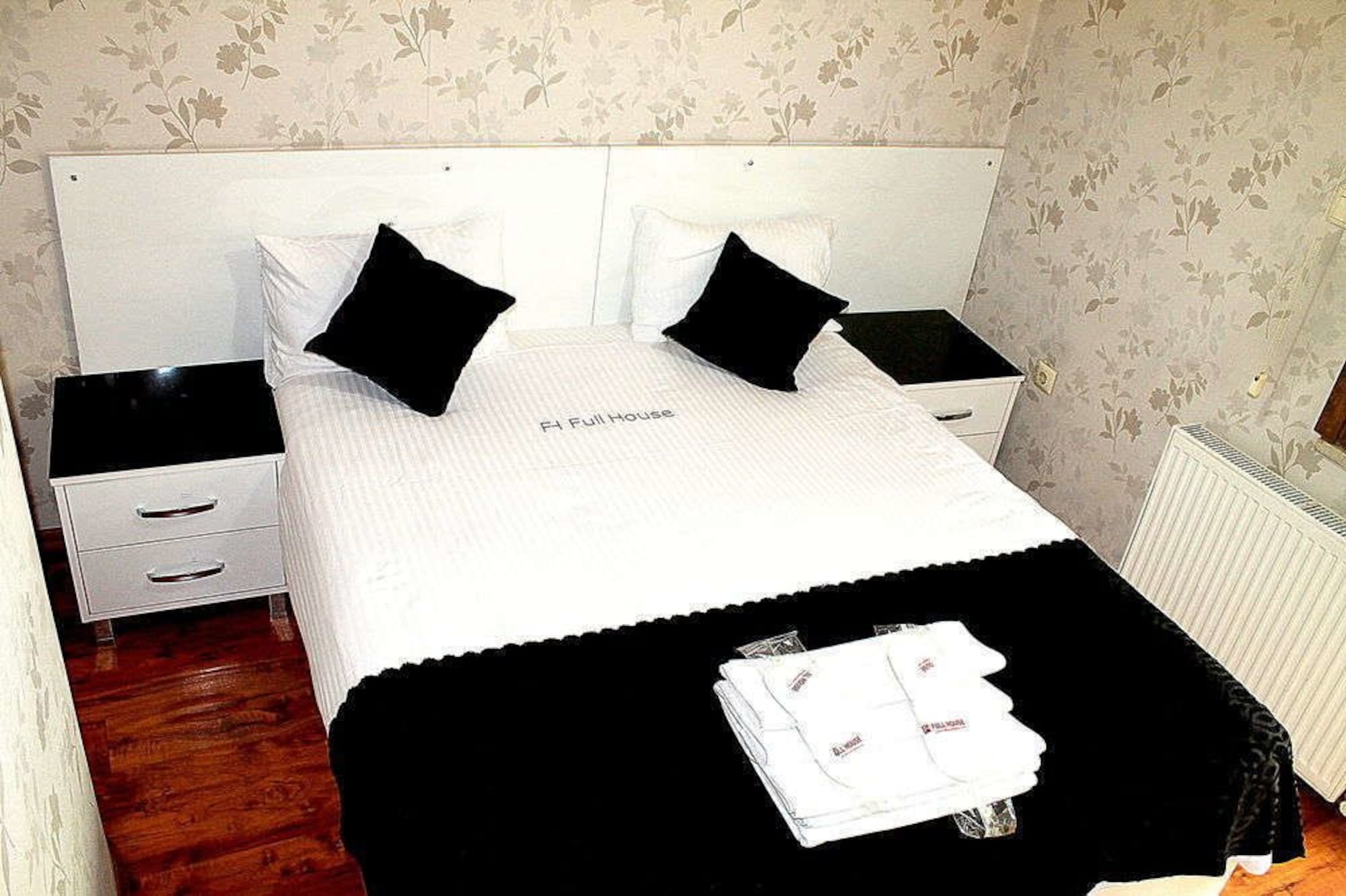 Full House Boutique Apartment